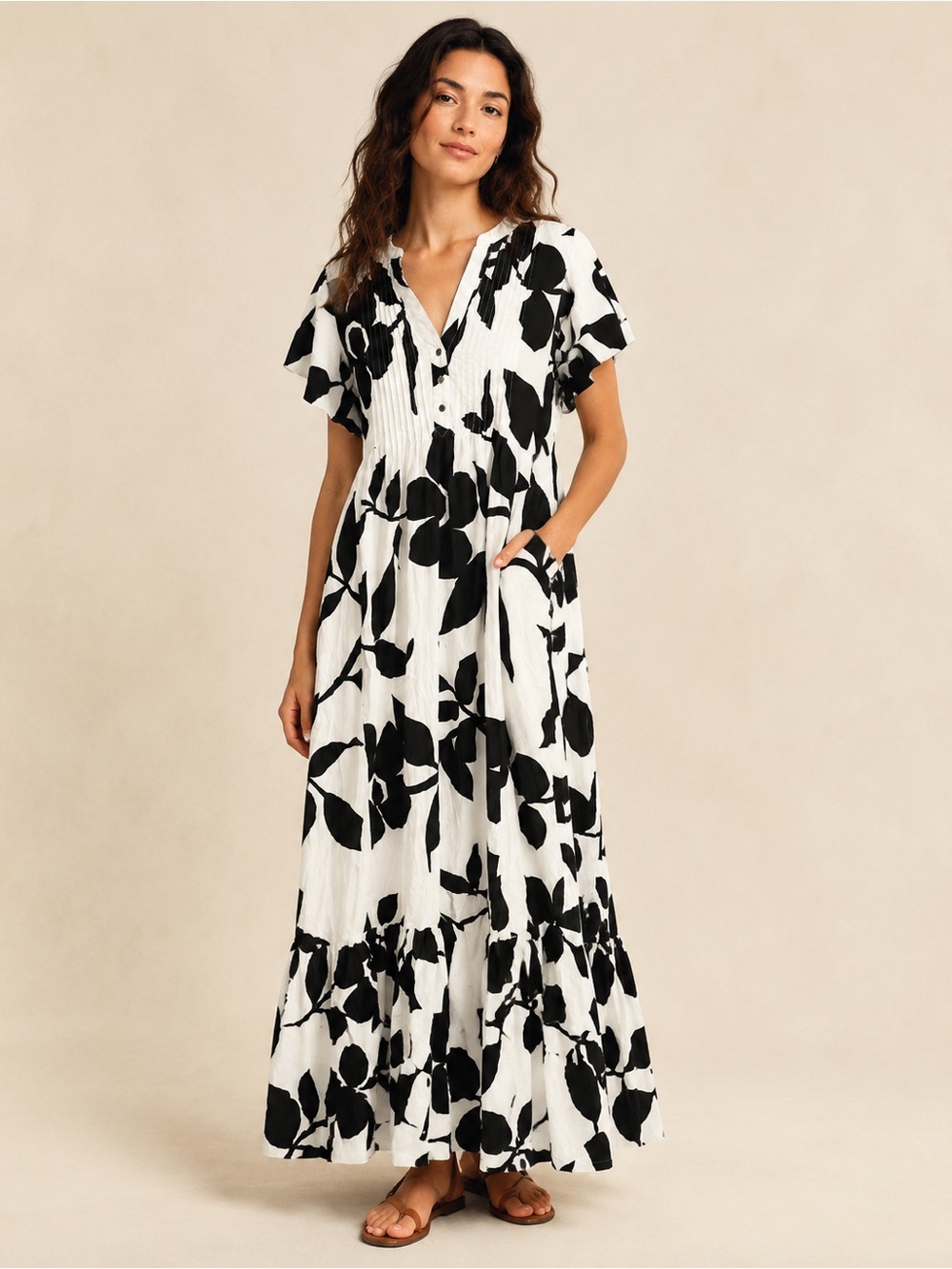 🌺 Maeve Cassandra Black & White Floral Flutter-Sleeve Maxi Dress